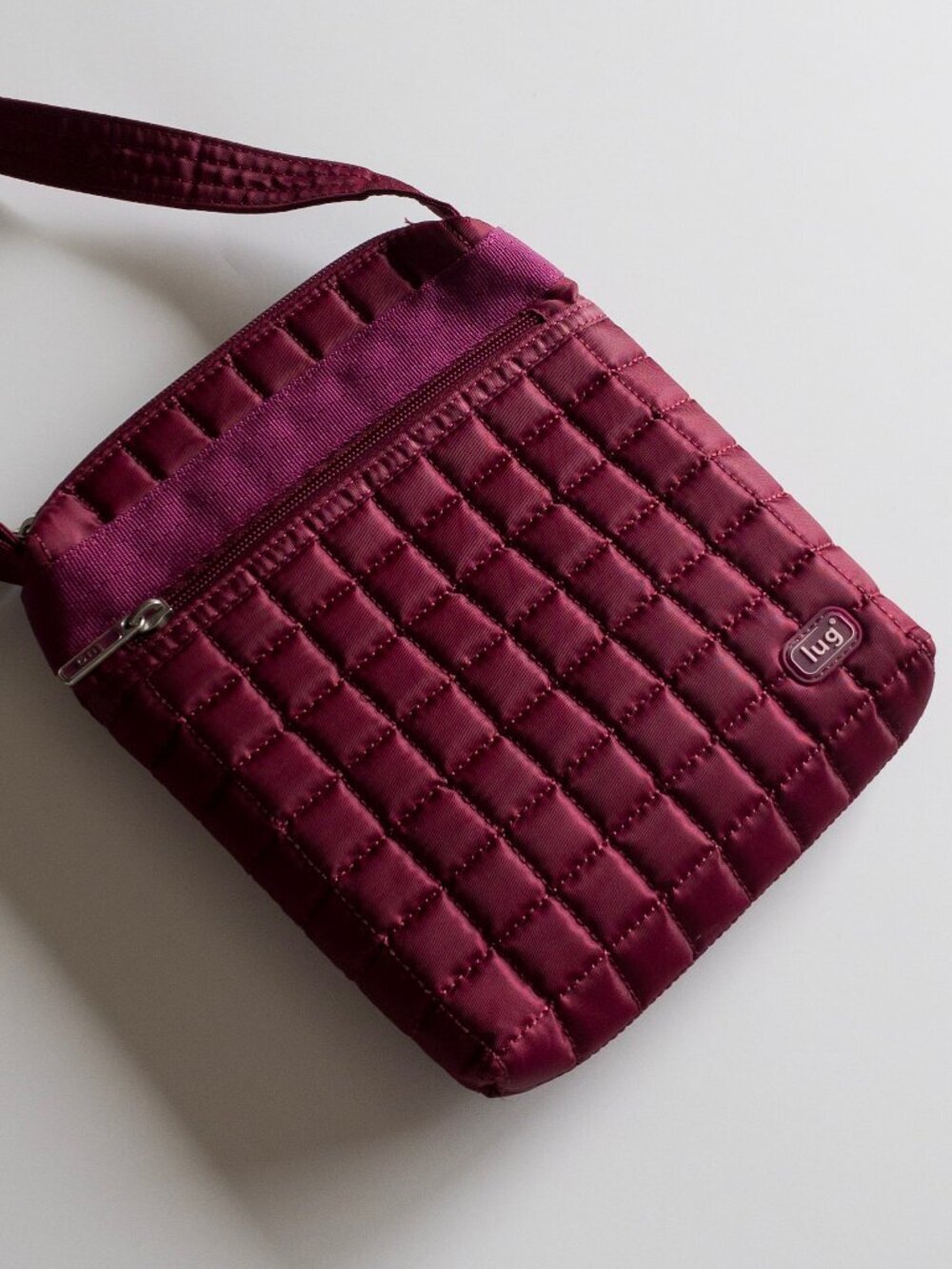 Lug Skipper Quilted Crossbody Bag Cranberry Wine Travel Organizer - Picture 4 of 17